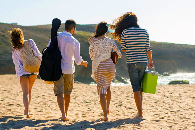 ¿Qué llevo a la playa? Guía de supervivencia para disfrutar del verano como un buen español